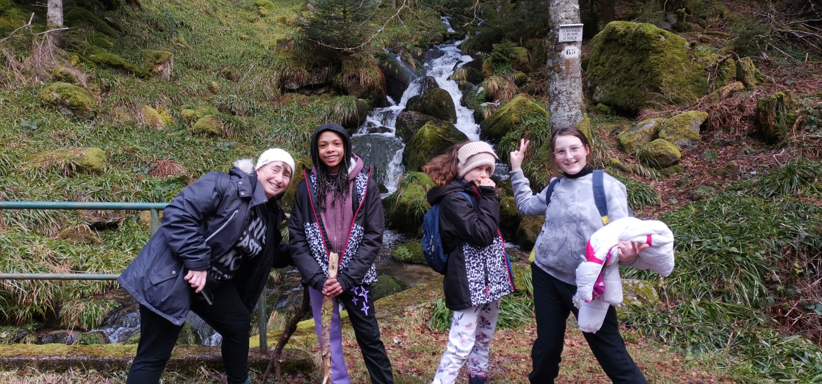 Découvrir Camp d'hiver pour les coll&eacute;giens et lyc&eacute;ens  Chalet du Luschpach dans les Vosges !